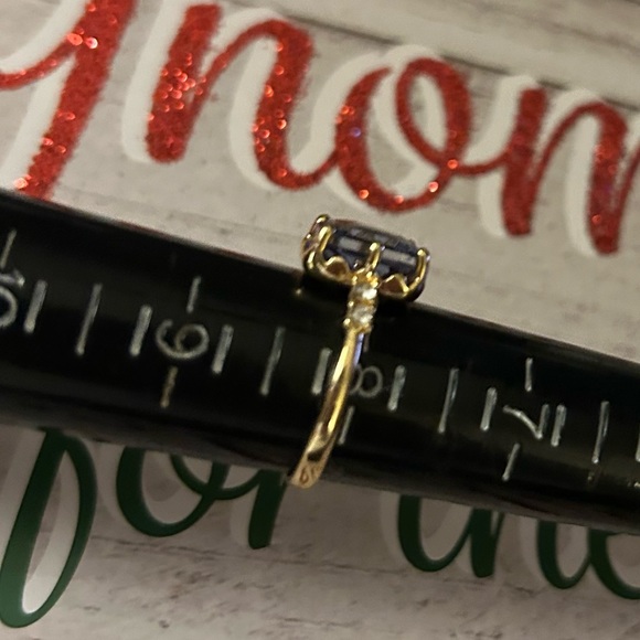 ♥️Ring Emerald Cut Center,Blue stone,White rounds SEMI PRECIOUS STONES,18KTSTS - Picture 7 of 9